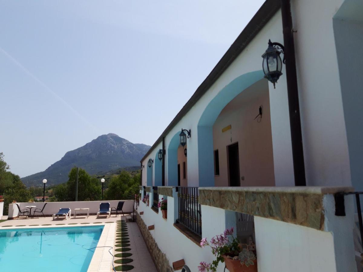 Hotel Valle Del Cedrino Galtelli Ngoại thất bức ảnh